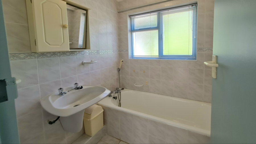 4 Bedroom Property for Sale in Seaside Longships Western Cape